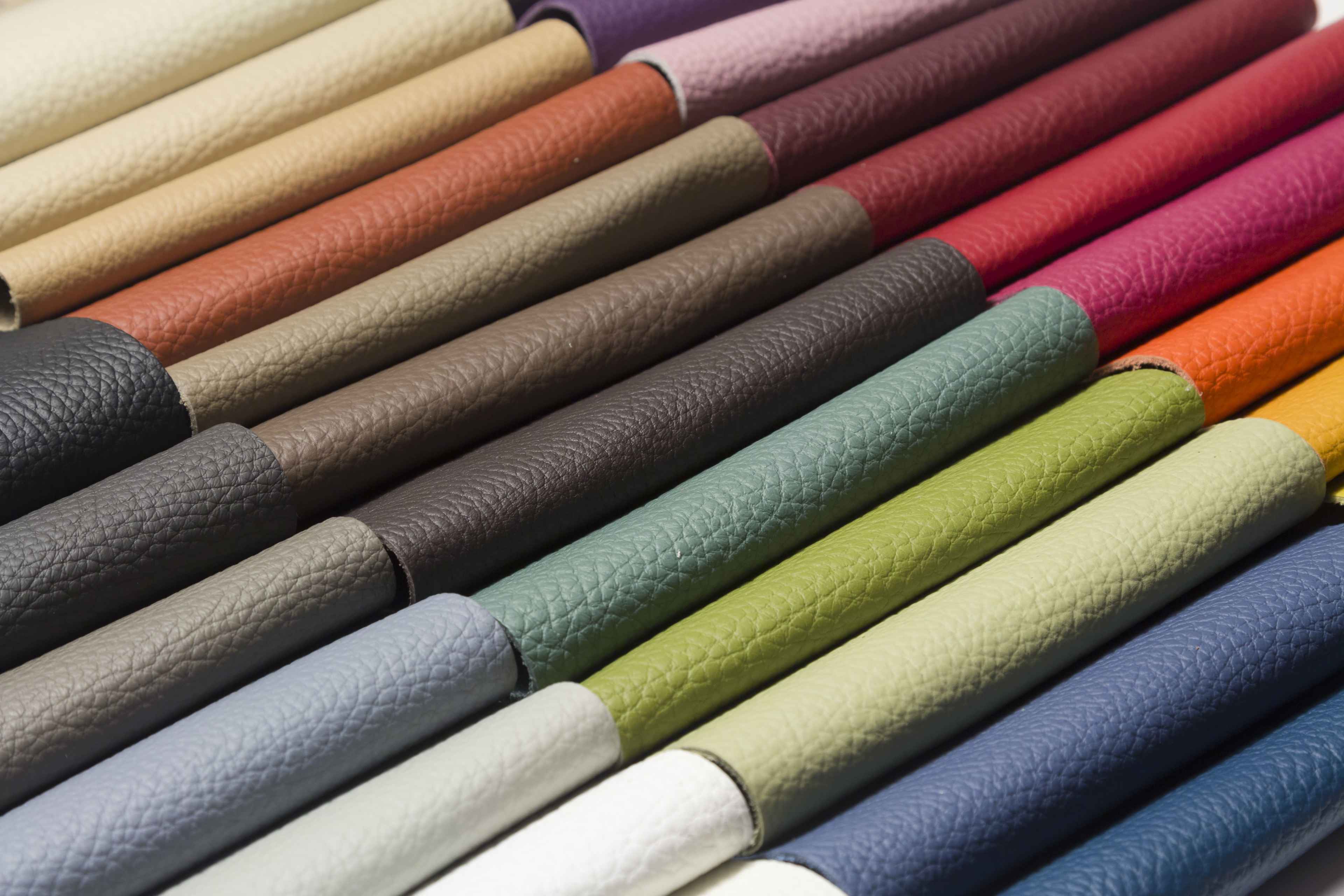 Produits chimiques pour textiles et cuirs