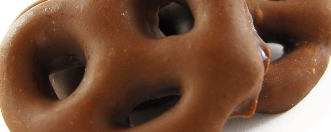 Georgia Nut Company Milk Chocolate Pretzels banner