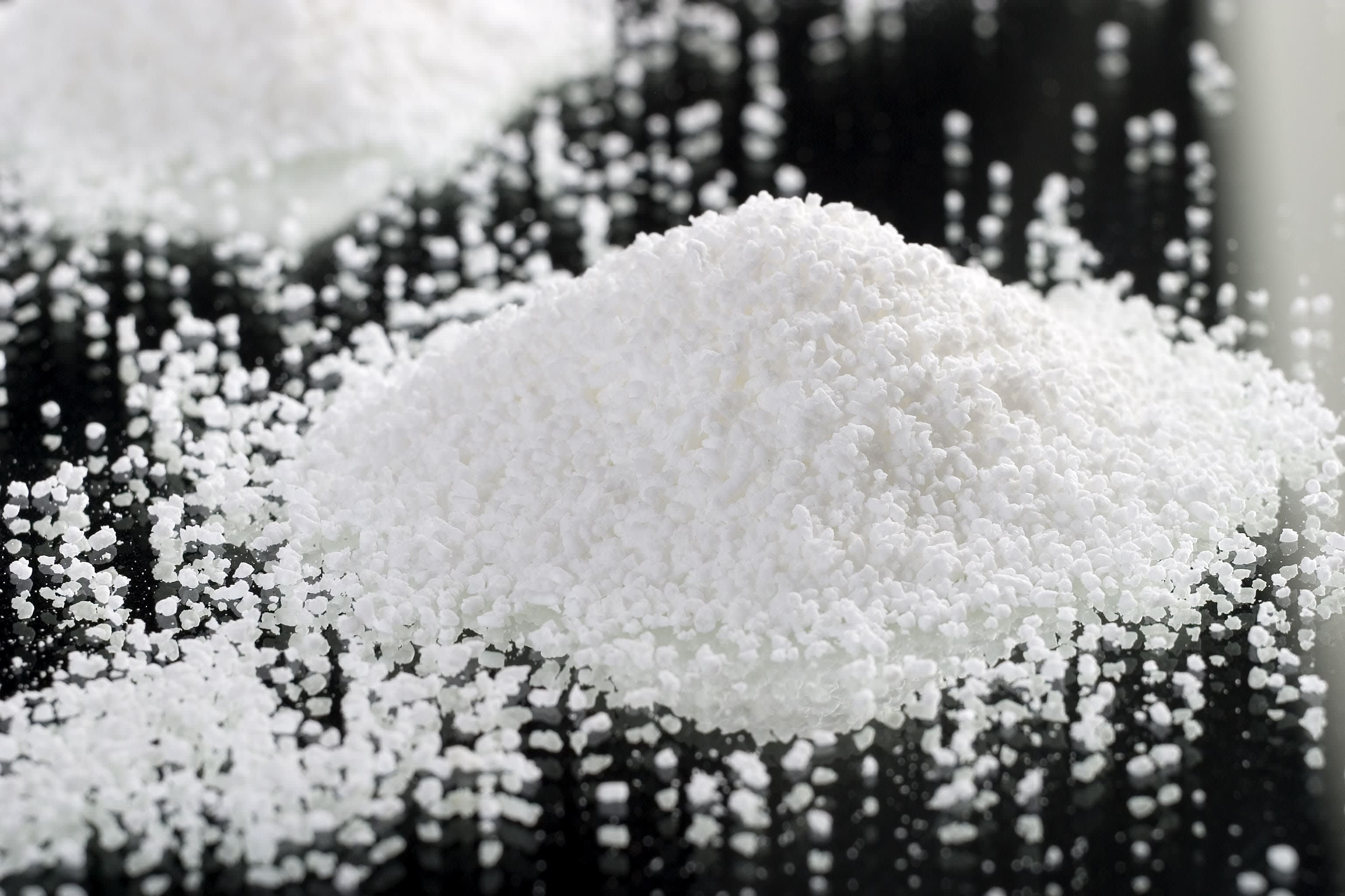 SIBUR Styrene-butadiene-styrene block copolymer SBS L 30-01A granules bigbag 0,5 banner